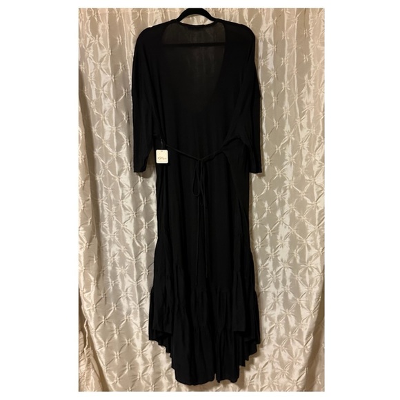 Free People Tiered Long Sleeve Oversized Deep Scoop Sunseeker Maxi T Dress Black - Picture 4 of 16